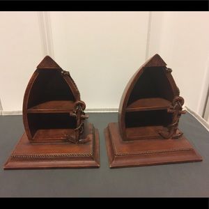 Hardwood bookends
